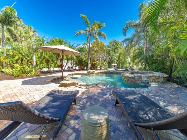 A Real Lovely Anna Maria Island Pool Vacation Home For Rent