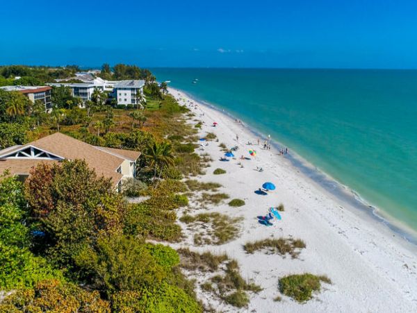 Sanibel Island Beachfront Retreat 2 Bedrooms Plus Loft