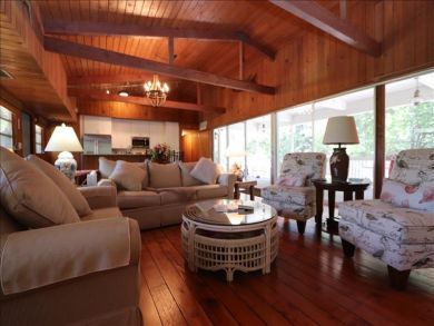 Two Bedroom Two Bathroom Single Family Home Sleeps 6 Guests Two Bedroom Two Bathroom Single Family Home Sleeps 6 Guests