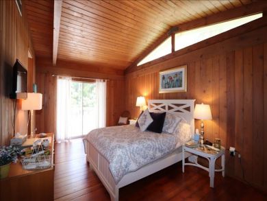 Two Bedroom Two Bathroom Single Family Home Sleeps 6 Guests Two Bedroom Two Bathroom Single Family Home Sleeps 6 Guests