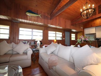 Two Bedroom Two Bathroom Single Family Home Sleeps 6 Guests Two Bedroom Two Bathroom Single Family Home Sleeps 6 Guests