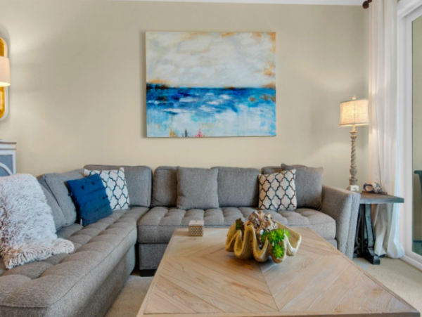Three Bedroom Condo 0.2 miles from the beach