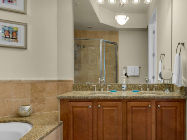 Three Bedroom Condo 0.2 miles from the beach