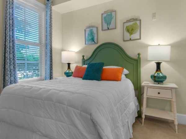 Three Bedroom Condo 0.2 miles from the beach