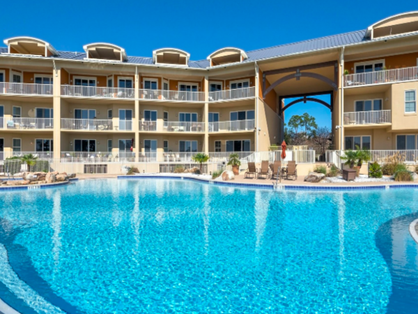 Three Bedroom Condo 0.2 miles from the beach