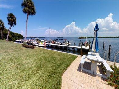Dock