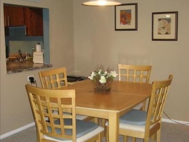 Table & Chairs