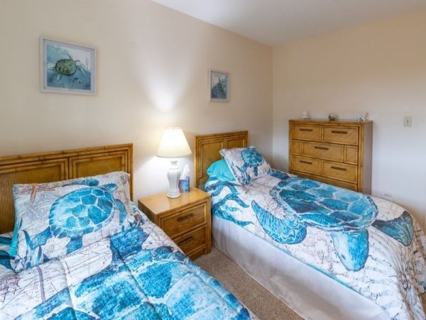Great Value Bayside Seasonal Vacation Condo on Longboat Key