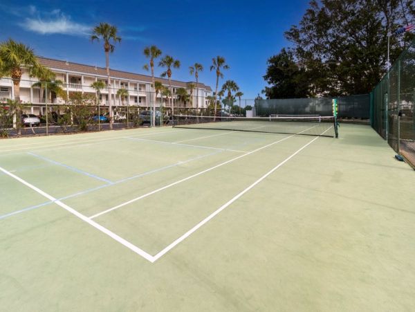 Great Value Bayside Seasonal Vacation Condo on Longboat Key