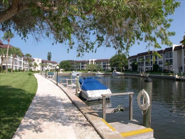 Great Value One Month Rental on Longboat Key Close to Beach
