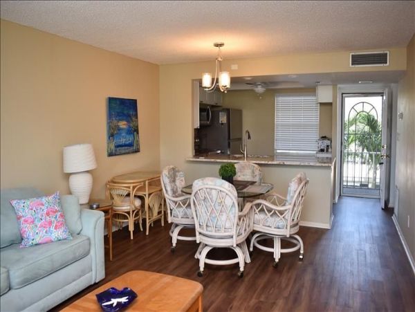 Great Value One Month Rental on Longboat Key Close to Beach