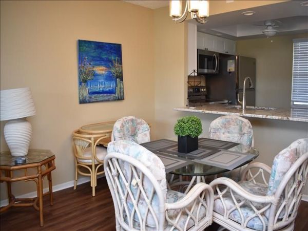 Great Value One Month Rental on Longboat Key Close to Beach