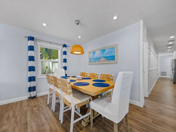 Beachside Bungalow With Private Pool Two Bedrooms Sleeps 4