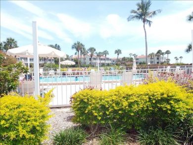 Ground floor end unit Beachside