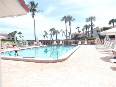 Ground floor end unit Beachside