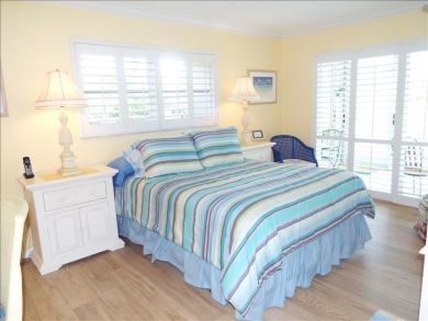 Ground floor end unit Beachside