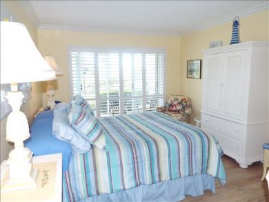 Ground floor end unit Beachside