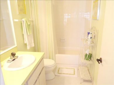 Ground floor end unit Beachside