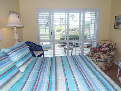 Ground floor end unit Beachside