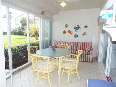 Ground floor end unit Beachside