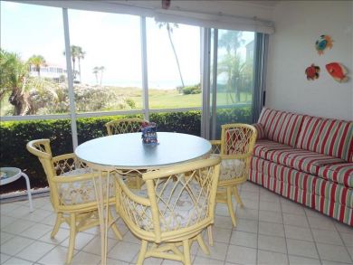 Ground floor end unit Beachside