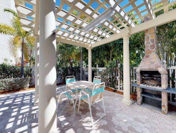 Three Bedroom Luxury Accommodation on Anna Maria Island