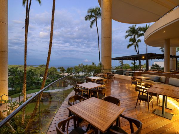 Home with Exceptional Views of the Ocean Three Bedrooms