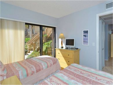 Twin Beds Twin Beds