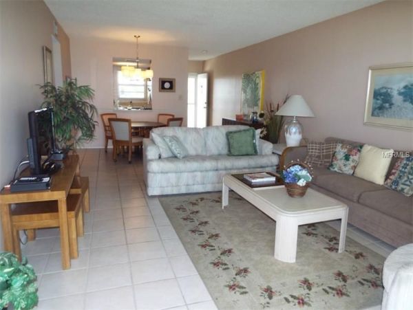 Longboat Key Great Value 2 Bedroom Beach Condo Sleeps 6
