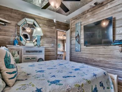 Right Next To the Beach! Deeded Beach Access! Private Pool!