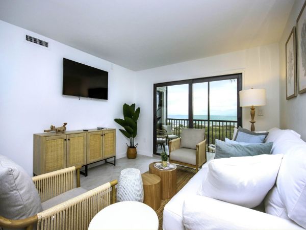 Sanibel Island Beachfront Condo Rental  Gulf View Vacation Condo with Updated Interiors - additional view, photo 4