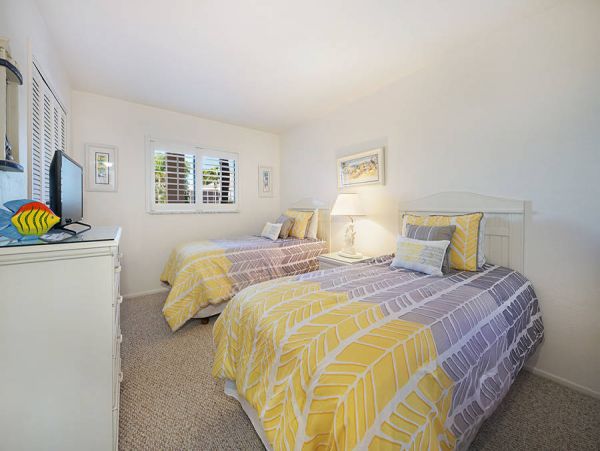 Luxury Two Bedroom Beach Condo Sleeps 6 Shared Pool