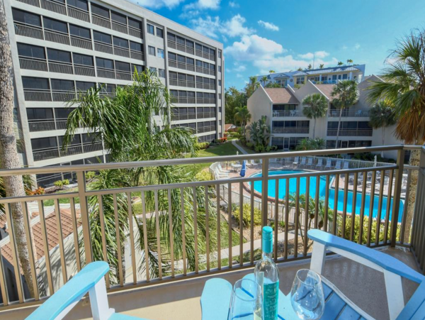 Rare Siesta Key Four Bedroom Beach Townhome Large Balcony