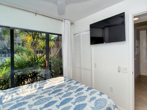 Rare Siesta Key Four Bedroom Beach Townhome Large Balcony