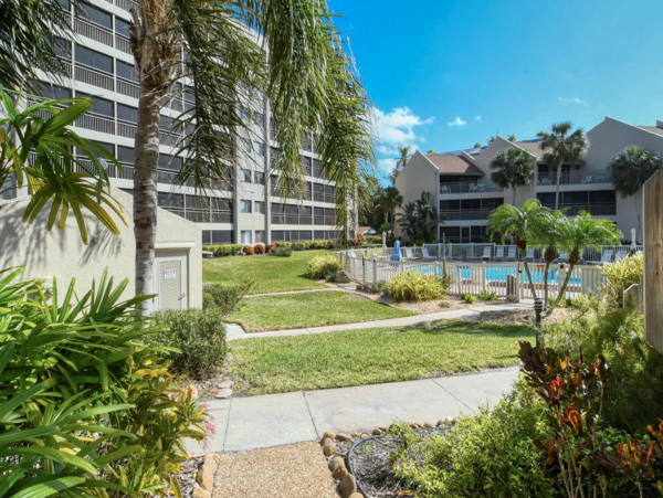 Rare Siesta Key Four Bedroom Beach Townhome Large Balcony