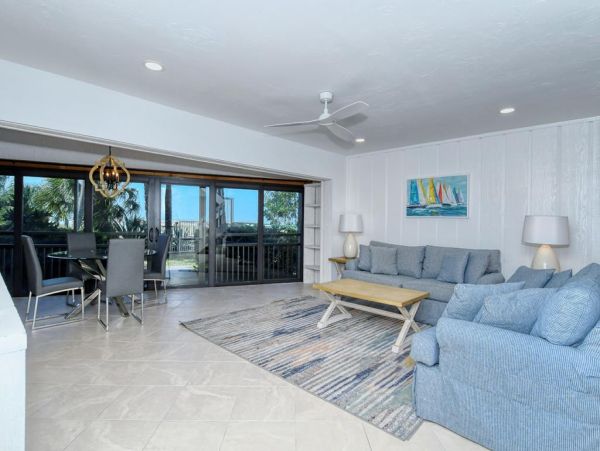 Rare Siesta Key Four Bedroom Beach Townhome Large Balcony