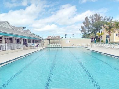 Longboat Key Vacation Condo Sleeps Six Guests.
