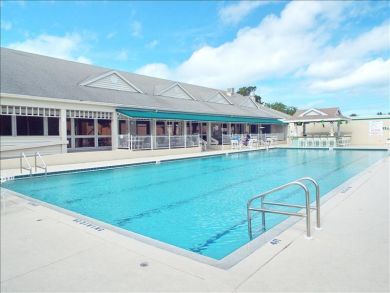Longboat Key Vacation Condo Sleeps Six Guests.