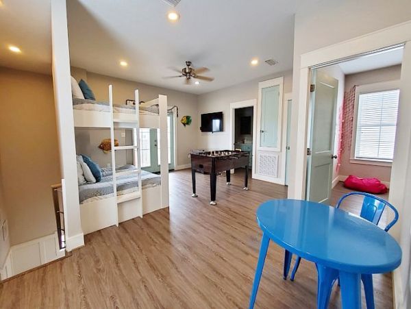 Luxury 7 Bedroom Almost on The Sand Destin Vacation Rental