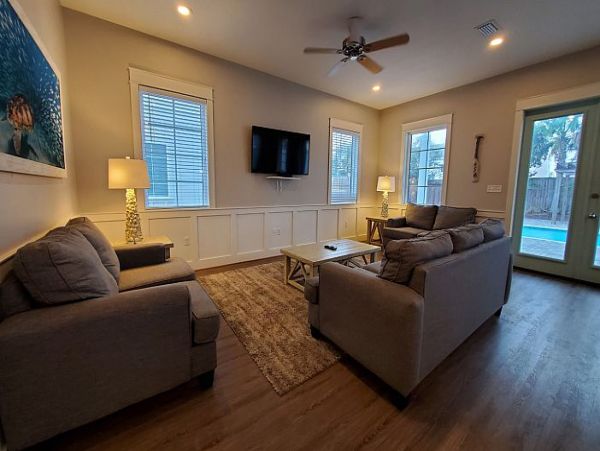 Luxury 7 Bedroom Almost on The Sand Destin Vacation Rental