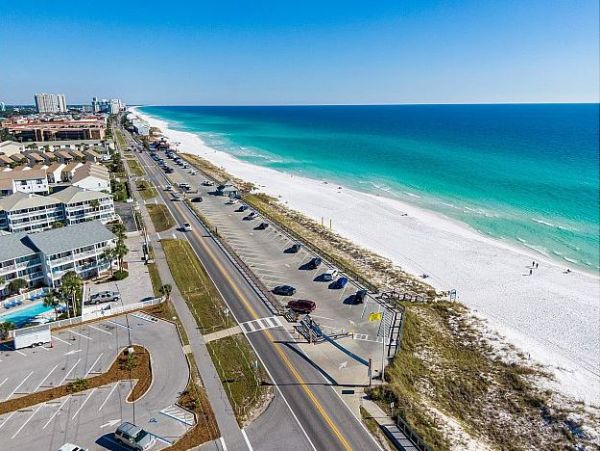 Luxury 7 Bedroom Almost on The Sand Destin Vacation Rental