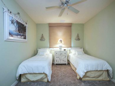 Twin Bedroom