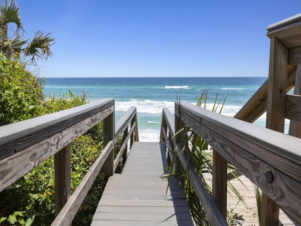 Seagrove Beach Vacation Home Close to Beach Sleeps 11 Guests