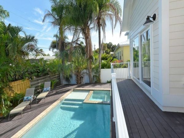 A Stunning Anna Maria Island Vacation Home Great Pool Home!
