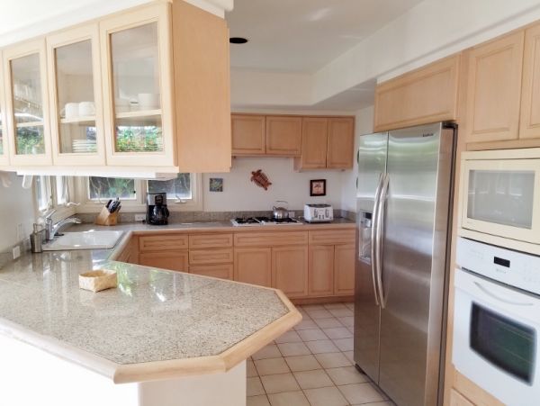 Kapalua Short Walk to Beach Three Bedroom Vacation Home