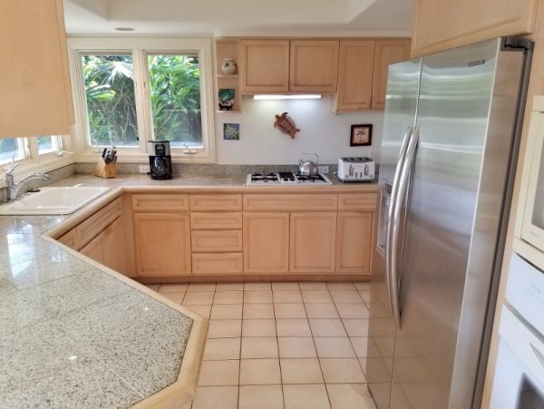 Kapalua Short Walk to Beach Three Bedroom Vacation Home