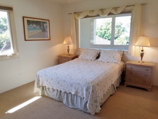 Kapalua Short Walk to Beach Three Bedroom Vacation Home