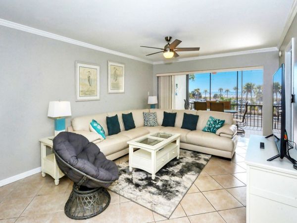 Siesta Key Two Bedroom Condo on the Beach Sleeps 6