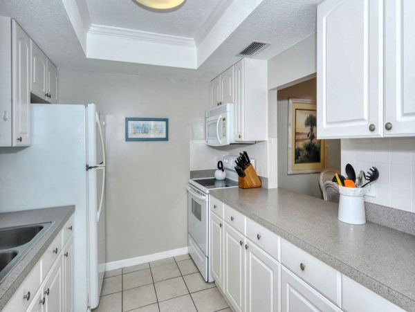 Siesta Key Two Bedroom Condo on the Beach Sleeps 6