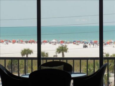 Two Bedroom Condo Sleeps Six Close to Beach